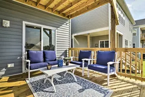 Waterfront Paradise w/ Deck ~ 1/2 Mi to Beach - Interiør