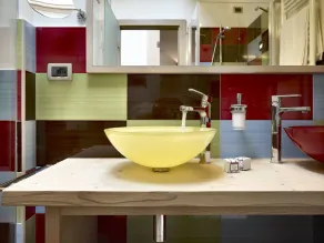Color Home Suite Apartments - Baño