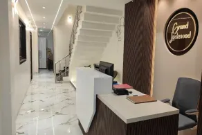 Hotel Grand Lushwood - Lobby