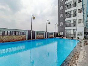 RedLiving Apartemen Mekarwangi Square - M Express - Pool