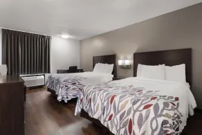 Red Roof Inn & Suites Savannah Airport - Habitación