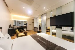 The B&B Changwon - Room