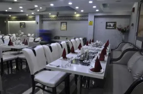Hotel Sudesh Tower - Restaurant