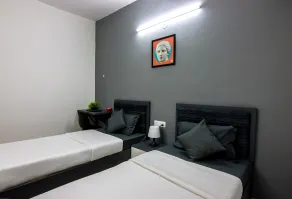 Housr 43 Gachibowli Near DLF Cybercity - Chambre