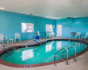 Quality Inn Franklin I-65 - Piscina