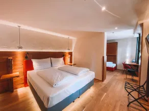 Altstadtmittehotel Sonne - Chambre