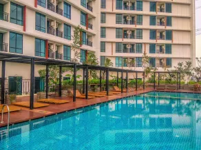 Minimalist Studio At Apartment Lrt City Bekasi - Pool