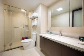 Sunlight Apartment-Color TV Tower Night Market - Bagno