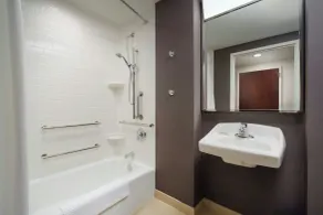Courtyard by Marriott New York Manhattan Upper East Side - Salle de bain