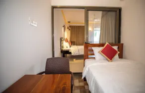 The Woodside Inn - Room