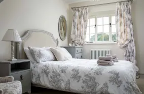 Willow Vale - Room