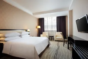 Four Points by Sheraton Medan - Chambre