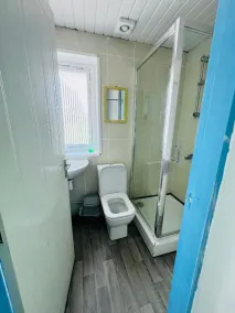 Unique Private Rooms - Bolton Central, Free Parking - Bathroom