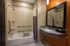 La Quinta by Wyndham Harrisburg-Hershey - Salle de bain