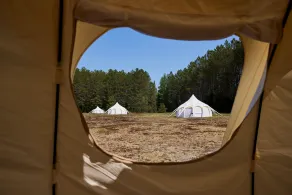 Hôtel UNIQ - Domaine Saint-Bernard - Tentes Glamping - Room