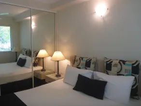 Palm Cove Tropic Apartments - Habitación