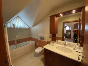 Triada Hotel Gayrettepe - Baño