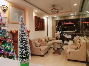 Sen Vàng Luxury Hotel - Receção