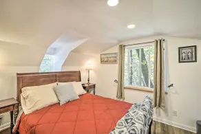 Mountain Homestead: Swim, Hike, & Camp On-site! - Room