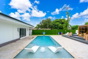Miami Resort Villa - Volleyball - Jacuzzi - Sauna - Pool