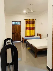 Guitar Bay Arugambay - Chambre