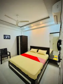 Hotel Sai Navsari - Chambre