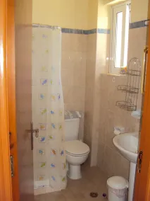 Marika's Aparts & Studios - Baño