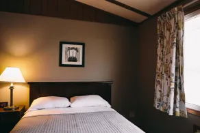 Fannies Supper Club and Motel - Rum