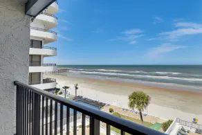 2 Bedroom Oceanfront Beach Condo  - Innenbereich
