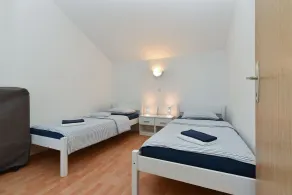Apartment Mladen 1860 - Chambre