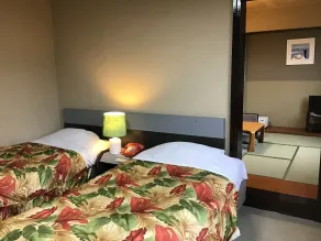 Kitashiga Holiday Inn - Zimmer