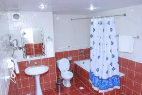 Hotel Meridian - Bathroom