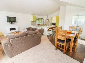 Oak Lodge - Interior