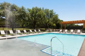 Embassy Suites by Hilton San Antonio Brooks Hotel & Spa - Pool