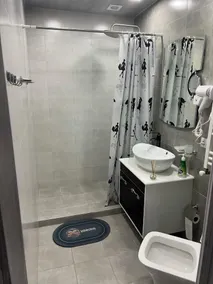 Dom Adonis - Bathroom