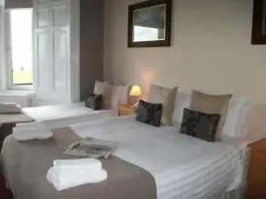 The Lauriston Hotel - Chambre