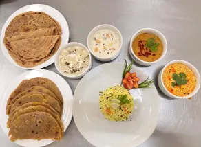 Hotel RKD Inn - Restaurant