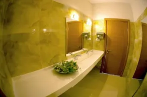 Idahan Hotel - Bathroom