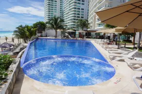 Ocean view Dream condo in resort with 2 pools - Pool
