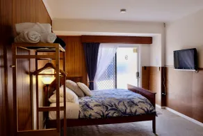 Bamboo Motor Inn - Habitación