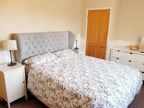 Specious 3bed property with parking & large garden - Room