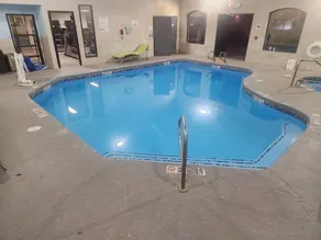 CASH REWARDS INN & SUITES - Piscine