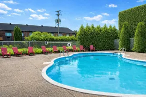 Quality Inn & Suites - Piscine