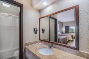Super 8 by Wyndham Columbia - Salle de bain