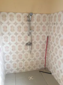 One World Village Guesthouse - Bathroom