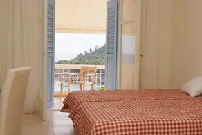 Alonissos Beach Bungalows And Suites Hotel - Habitación
