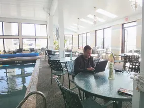 Hyannis Travel Inn - Restaurant