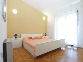 House Puntizela with large private pool 747 - Room