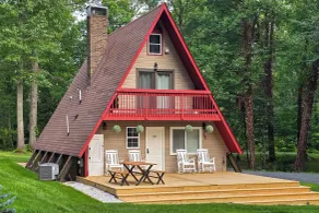 Hot Tub, Fire Pit & Patio: A-frame Stafford Cabin - Intérieur