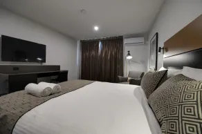 CBD Motor Inn - Room